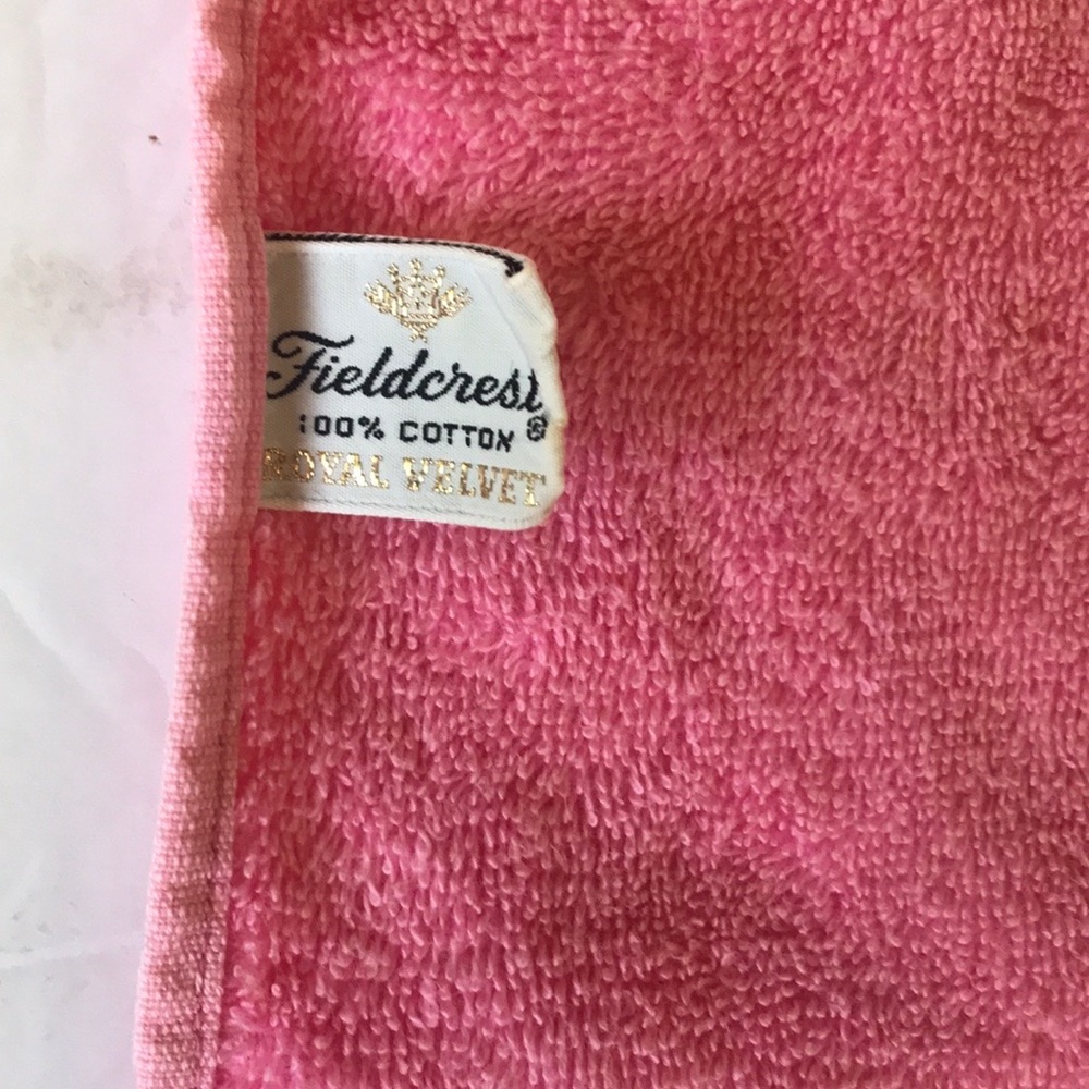 Fieldcrest Vintage Hand Towel - Picture 5 of 5